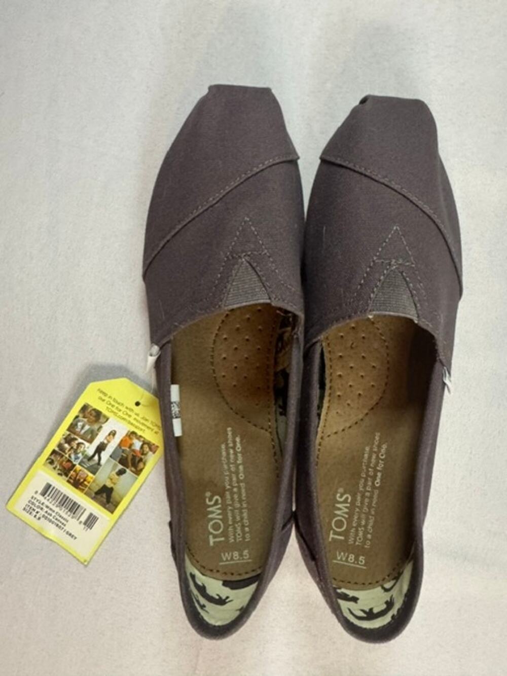 TOMS Classic Women’s 8.5 Ash Canvas Slip On Shoes NWT